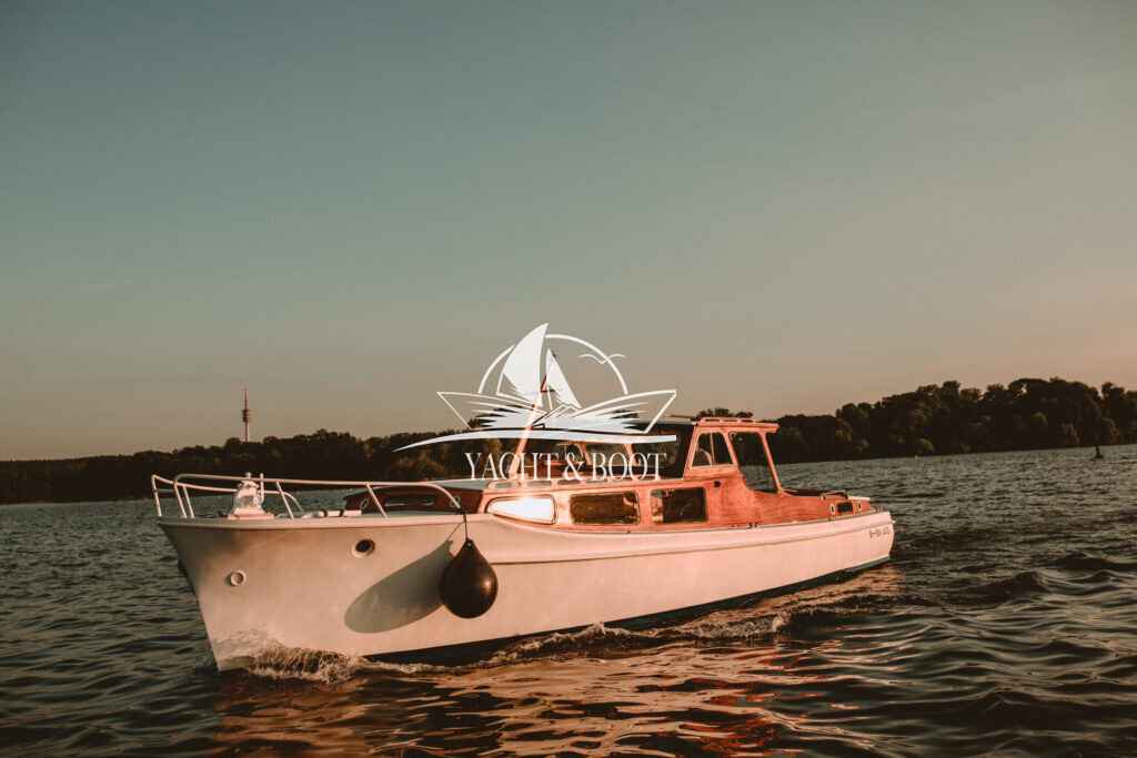 Motorboot Cammenga Backdecker