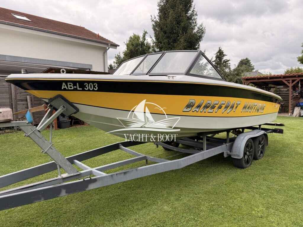 Motorboot Correct Craft Barefoot Nautique Excel