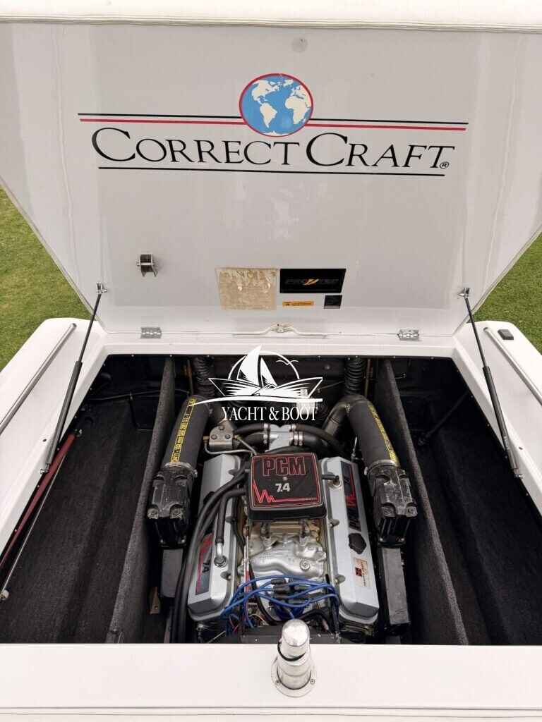 Motorboot Correct Craft Barefoot Nautique Excel