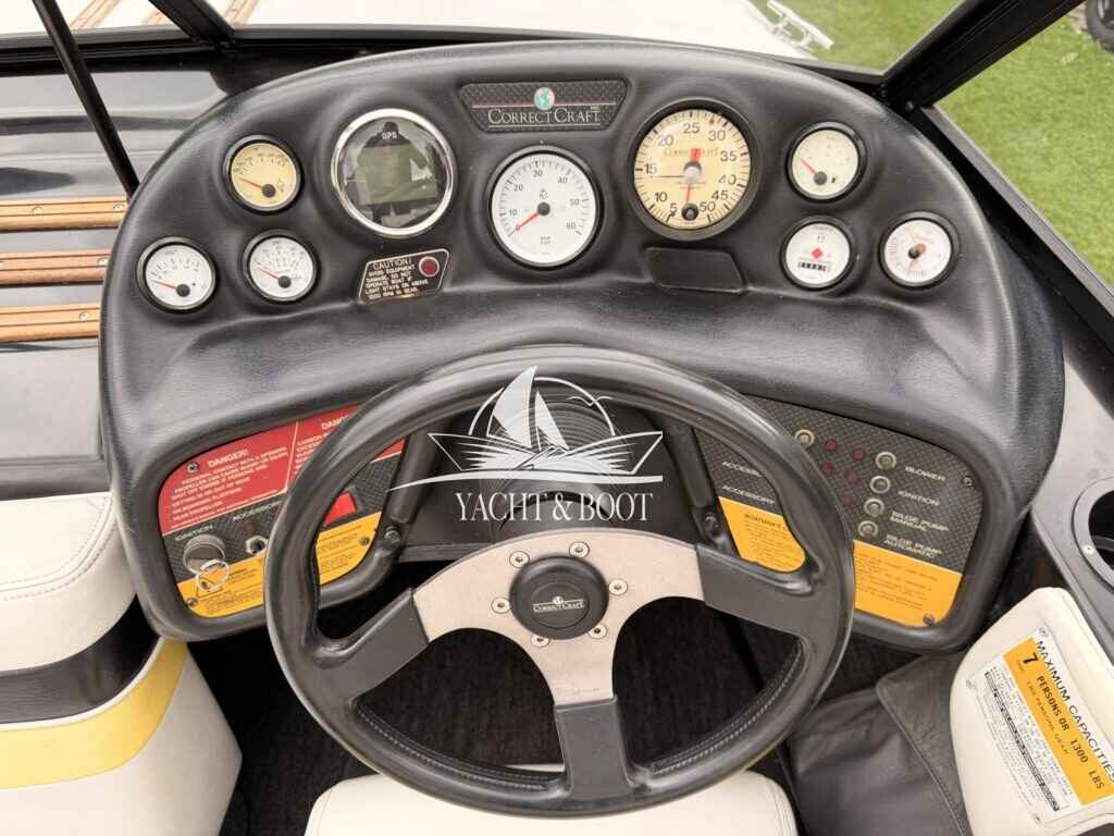 Motorboot Correct Craft Barefoot Nautique Excel