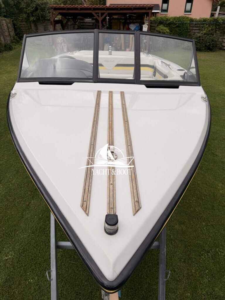 Motorboot Correct Craft Barefoot Nautique Excel