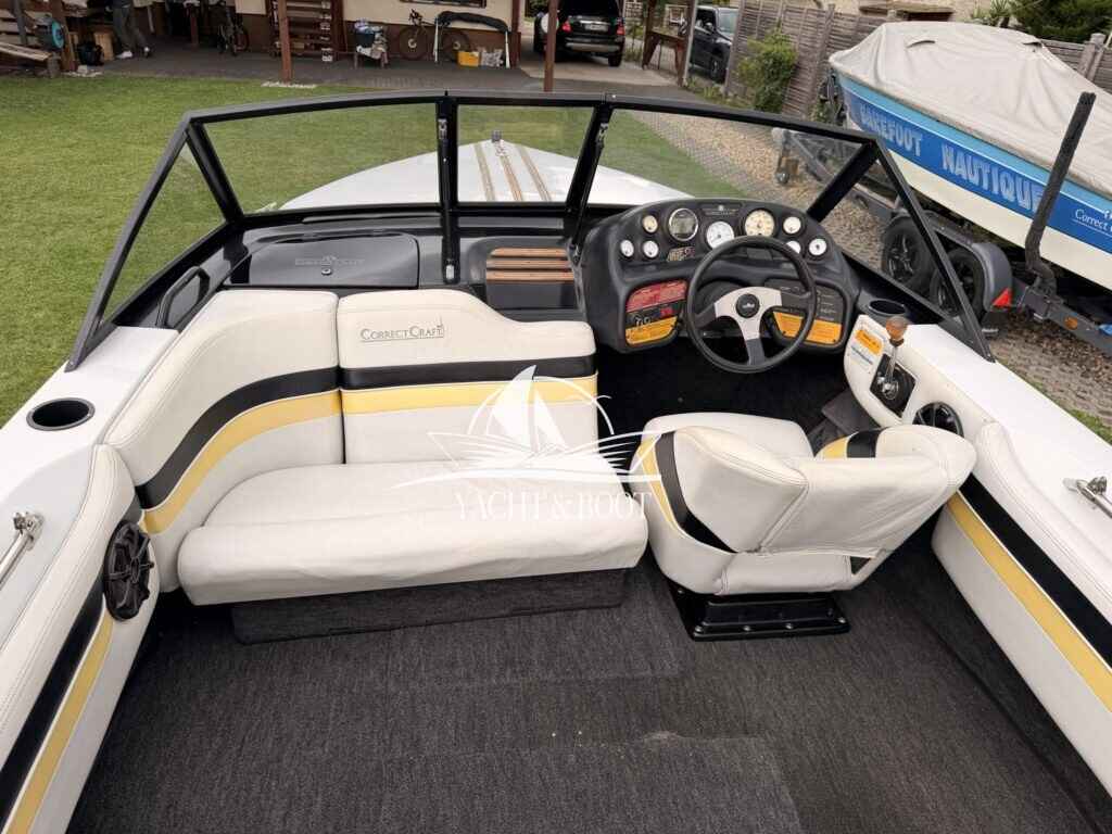 Motorboot Correct Craft Barefoot Nautique Excel