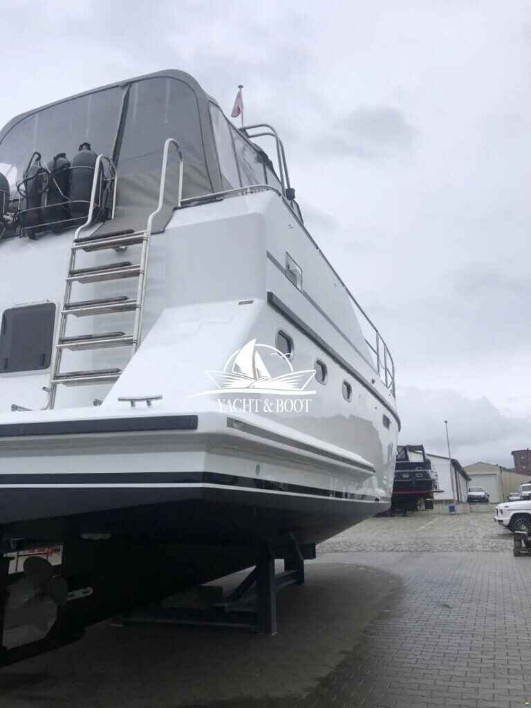 Motorboot Turfskip Vision Line 37 AK
