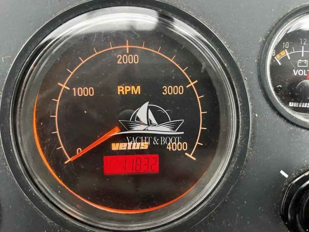Motorboot Turfskip Vision Line 37 AK