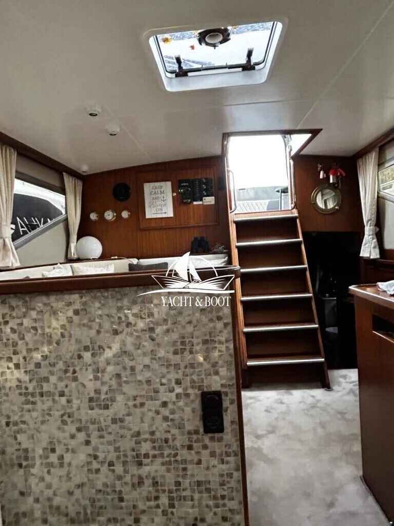 Motorboot Turfskip Vision Line 37 AK