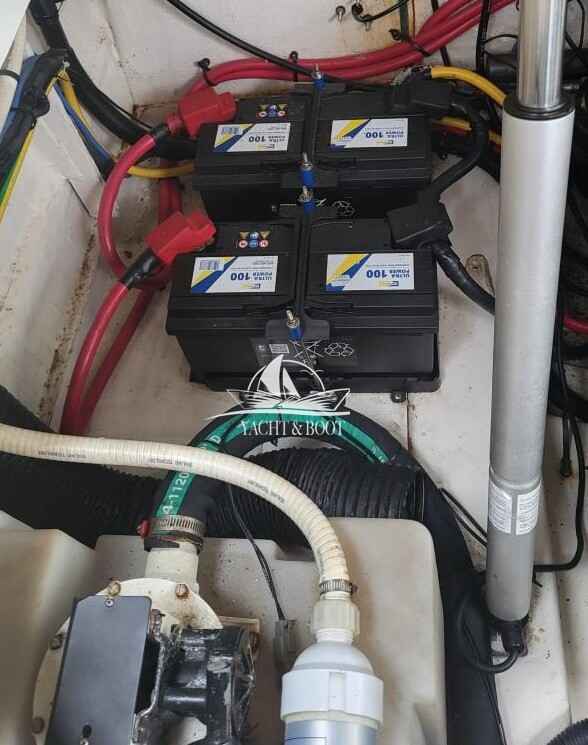 Motorboot Sea Ray Sundancer 275