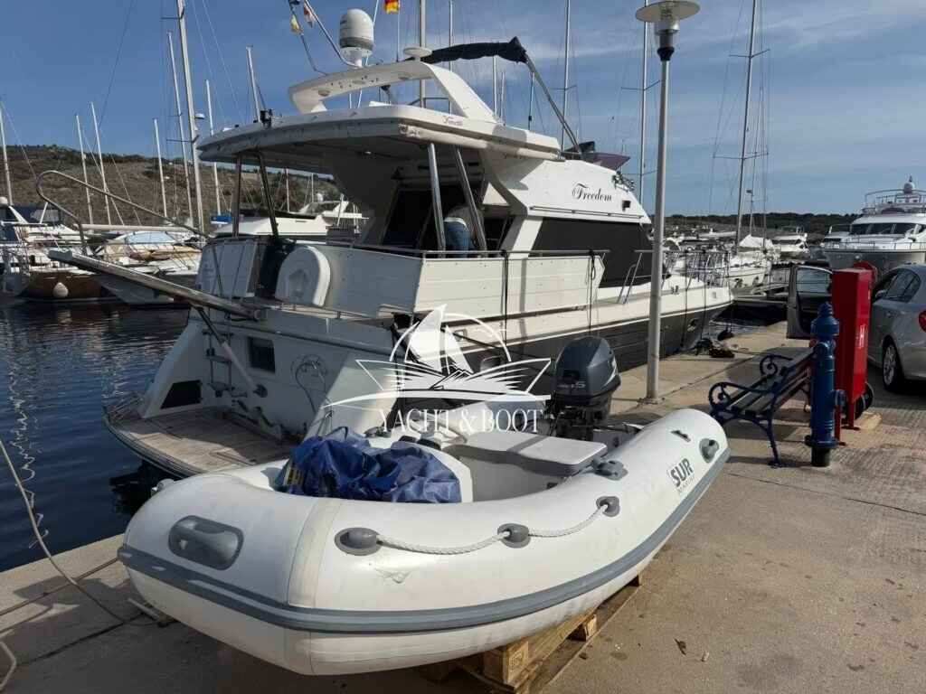 Motorboot Yaretti 42
