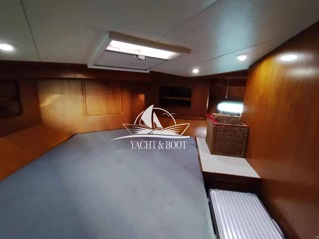 Motorboot Yaretti 42