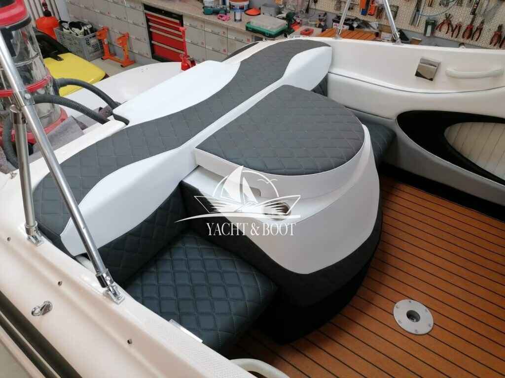 Motorboot Bayliner 2052 LS