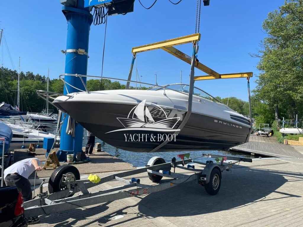 Motorboot Bayliner 2052 LS