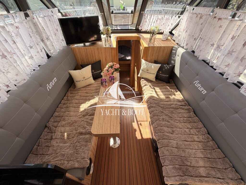 Motorboot Cobra COBRA YACHTS FUTURA 40