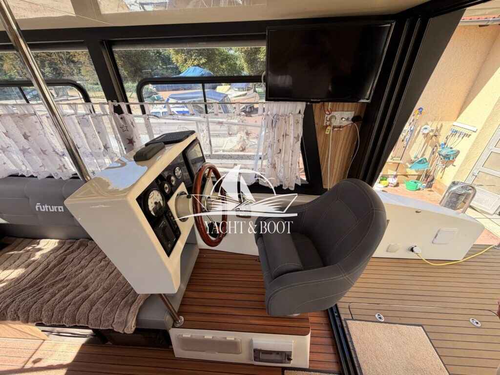 Motorboot Cobra COBRA YACHTS FUTURA 40