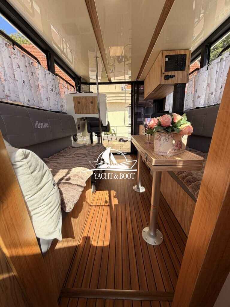 Motorboot Cobra COBRA YACHTS FUTURA 40