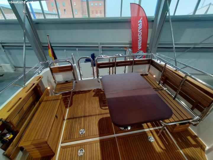 Motorboot NIMBUS NOVA 35 COUPE