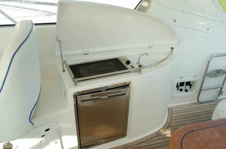Motorboot BAVARIA 33 HT