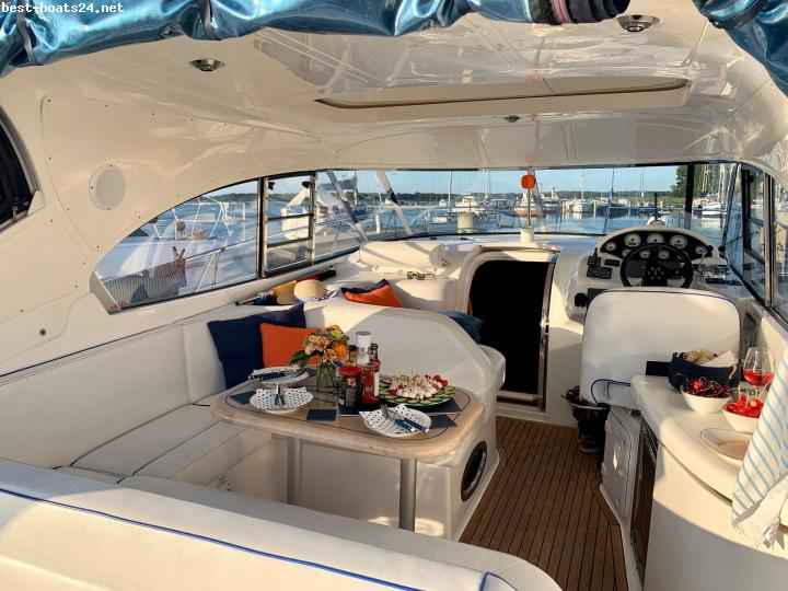 Motorboot BAVARIA 33 HT