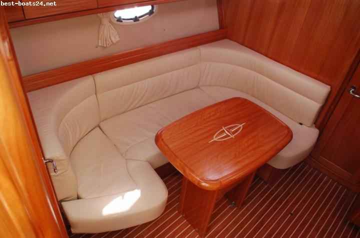 Motorboot BAVARIA 33 HT