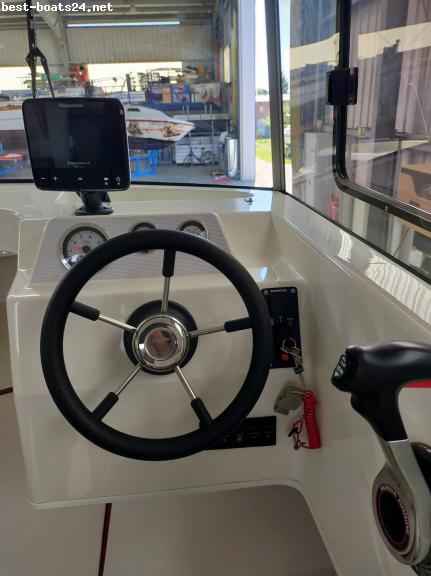 Motorboot SMARTLINER PILOTHOUSE 23
