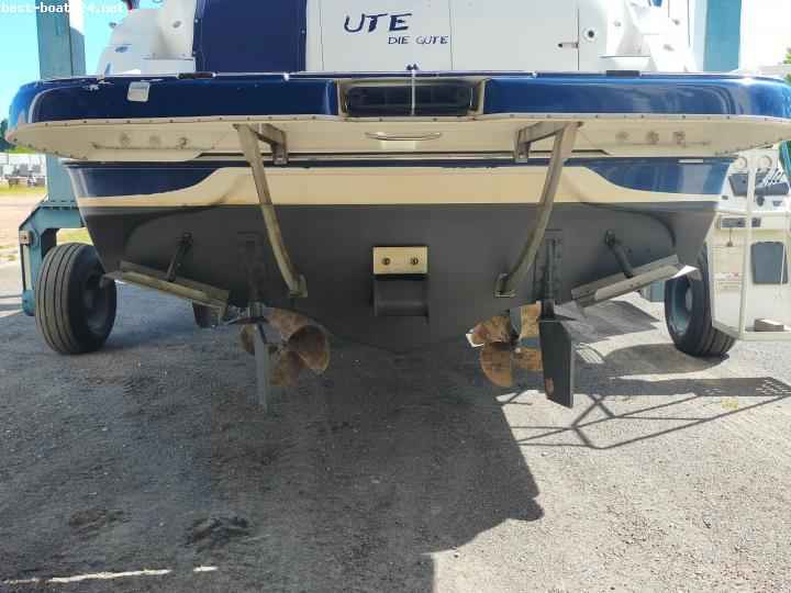 Motorboot MAXUM 4200 SY MIT HARDTOP-DACH