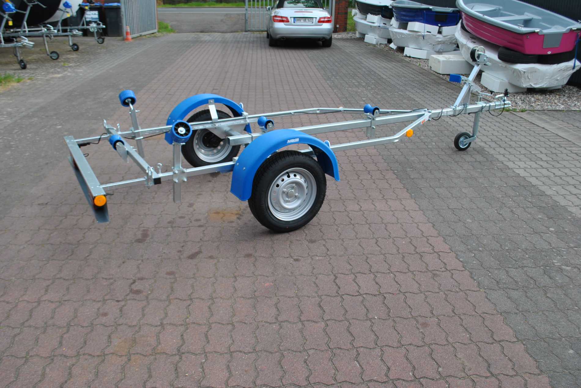 Neptun Navy 600